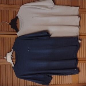 Pair of Nike Men's Performance Tees Large Navy & Gray